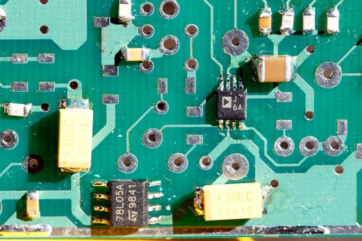Positionering-AD8310-en-LM78L05SM.jpg (116.64 KiB) 148407 keer bekeken Positionering AD8310 en LM78L05SM